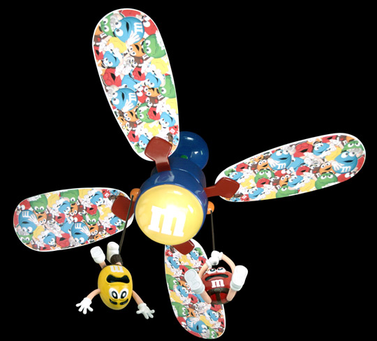 Digital photography of a fan with M&M pictures - Product photography